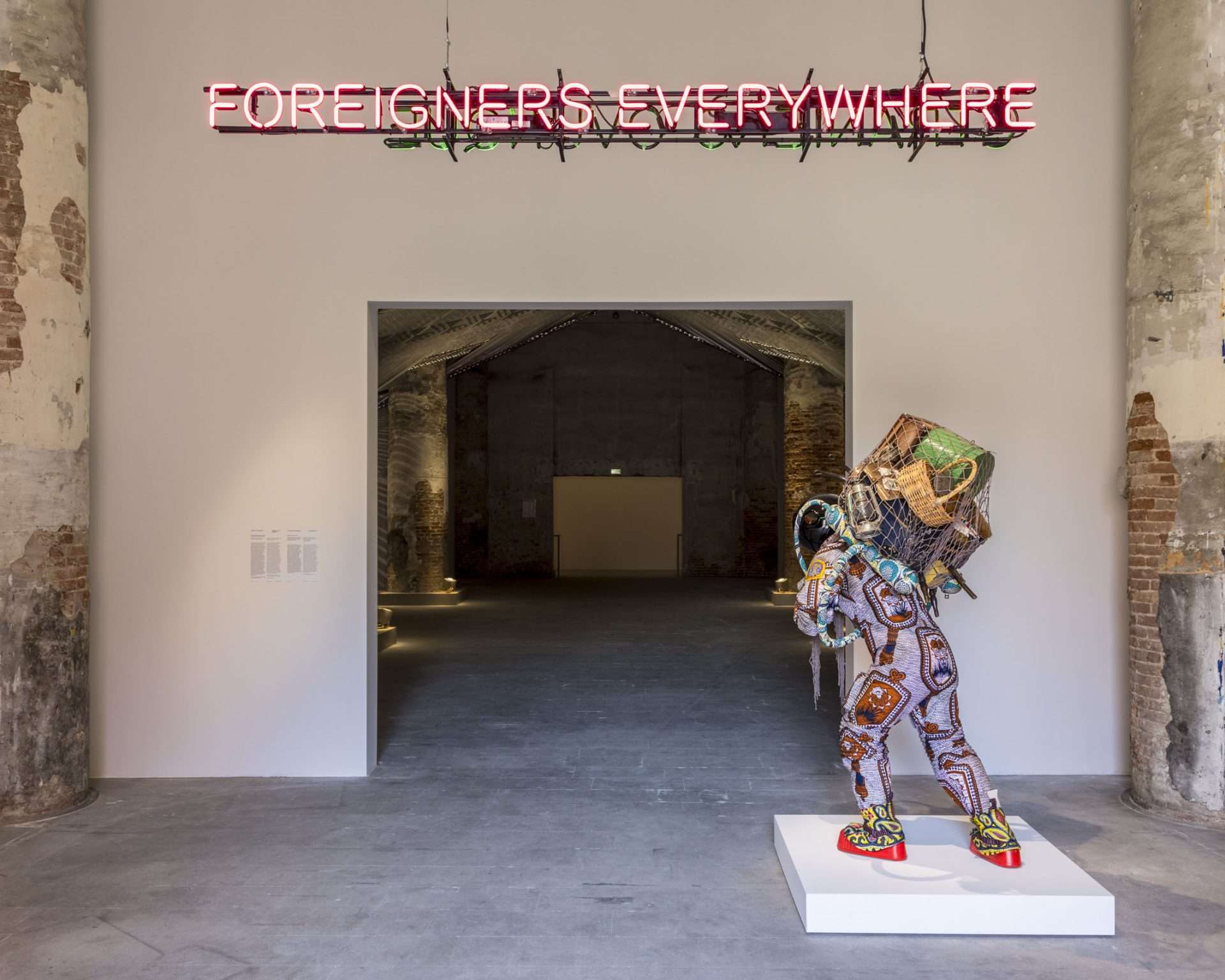 Siamo noi “Stranieri Ovunque / Foreigners Everywhere”. Esposizione Internazionale d’Arte della Biennale di Venezia 2024.