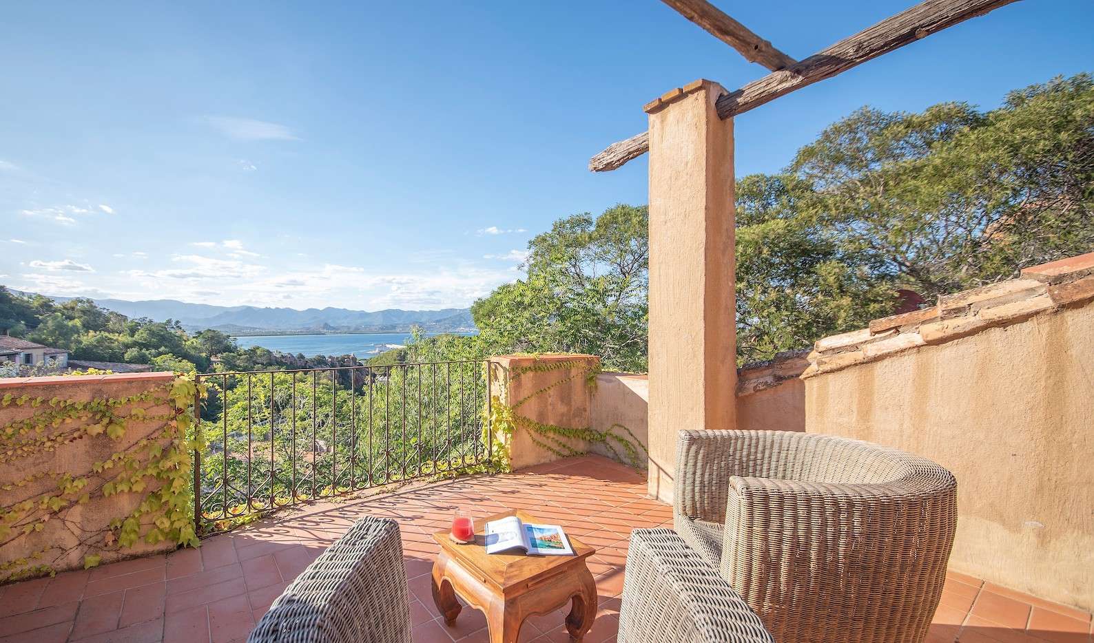 cala moresca suite deluxe front sea view (9)